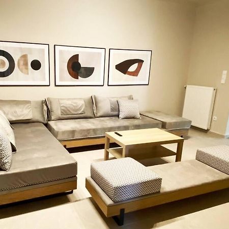 Amazon Spacious 3Bedroom Premium Neighbourhood เอเธนส์ ภายนอก รูปภาพ